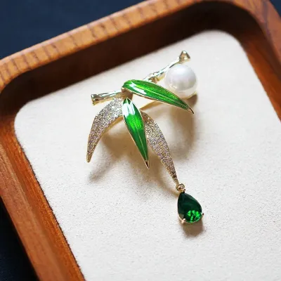 Vintage Dong Style Plant Bamboo Leaf Brooch